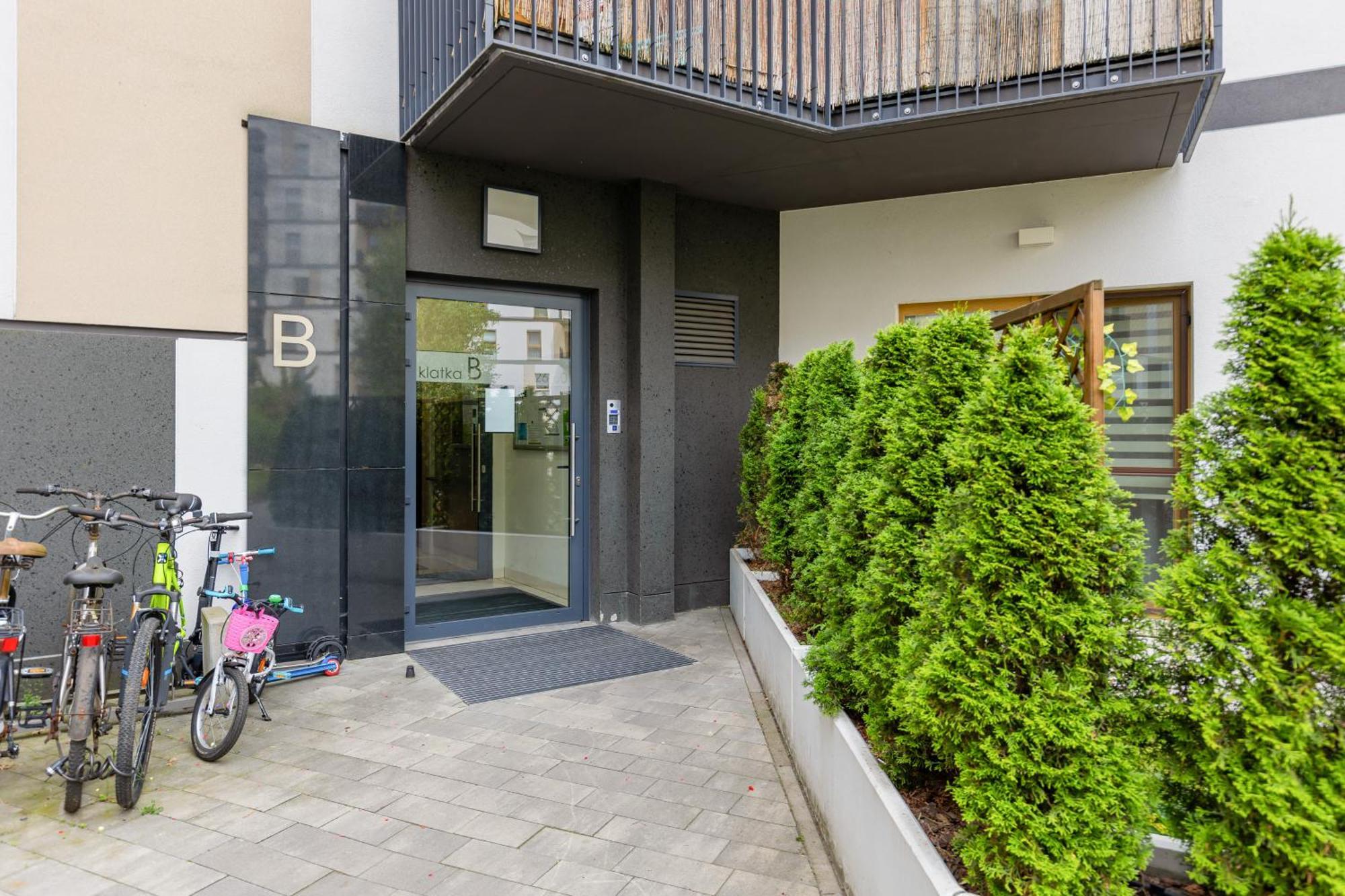 Metro Bielany Apartments By Noclegi Renters Warsaw Ngoại thất bức ảnh